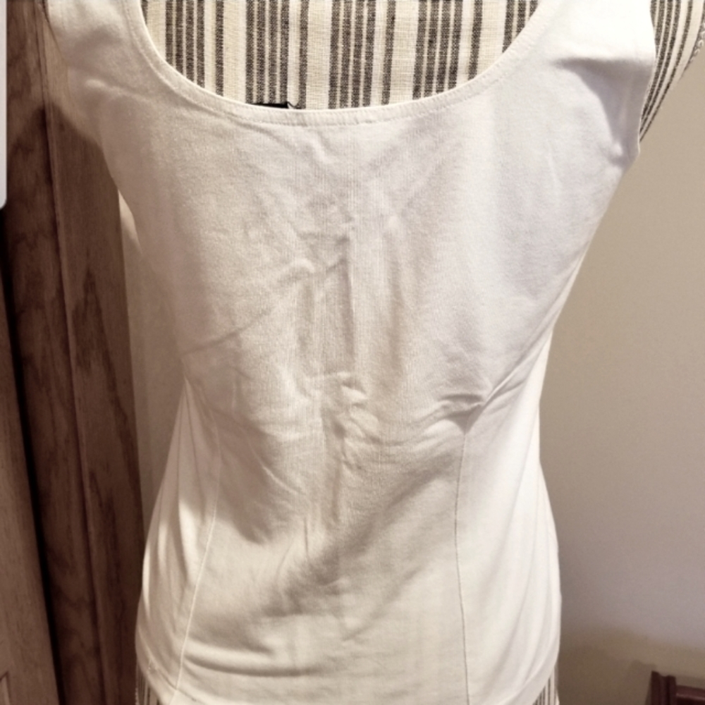 Worth White Mostly Cotton Classic "Must Have" Summer Tank Top - Picture 6 of 9
